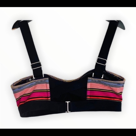 Athleta Swimsuit Top Sz 32B/C - Picture 3 of 5